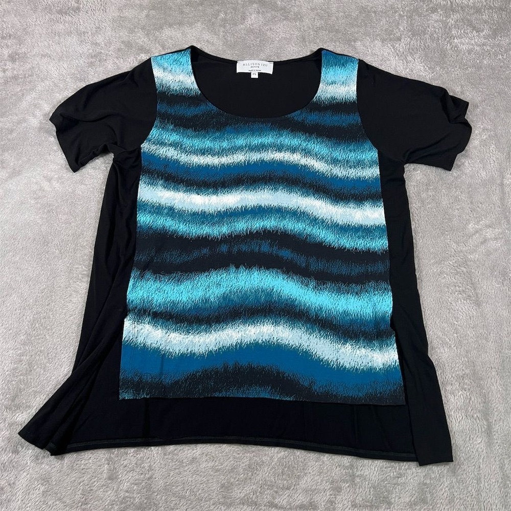 Allison Izu Petite Top Blouse Women's Size Small Blue Geometric Stretch Casual